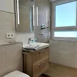 Mit Pool Und Sauna
